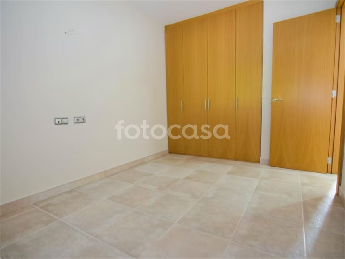 1617637008