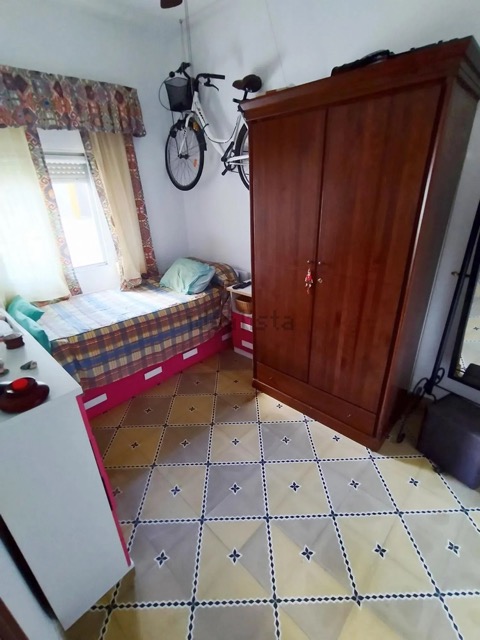 1302958564 moyenne