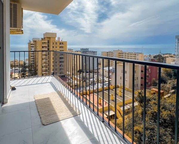 terrasse vue mer appartement a vendre torremolinos moyenne