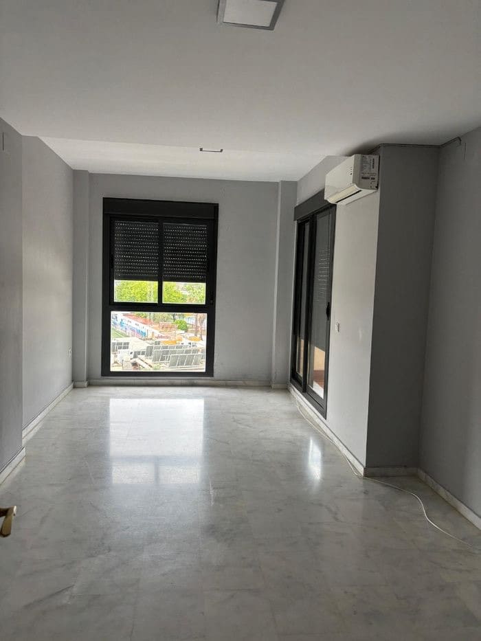 tu oasis en mairena piso con piscina padel garaje trastero y lavadero en urbanizacion hermanas imagen de whatsapp 2025 04 30 a las 17.26.05 47423081